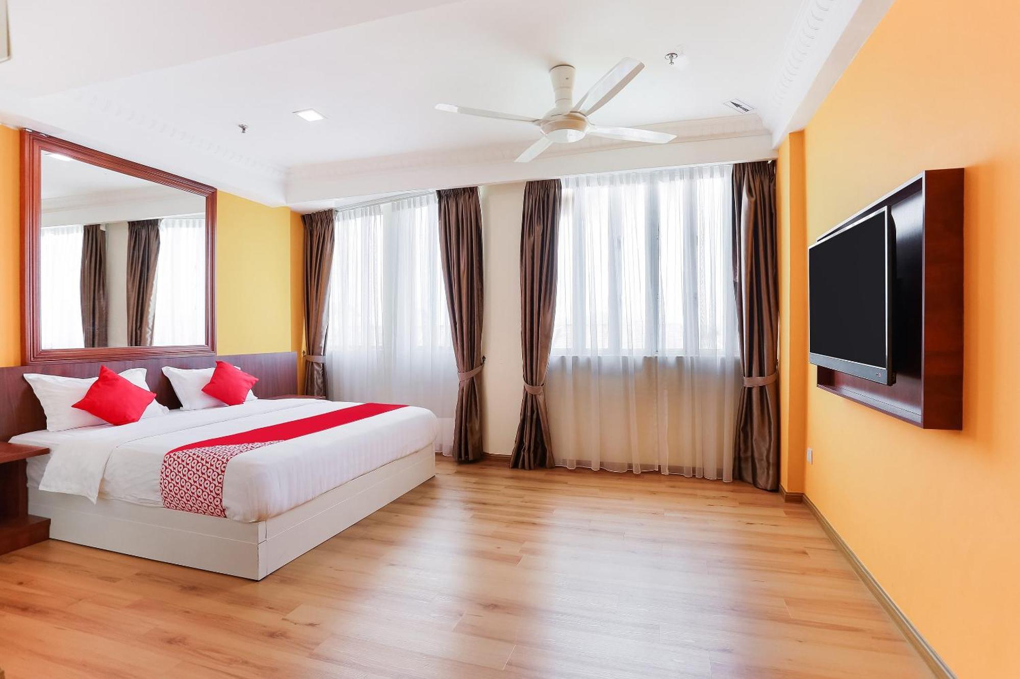 Collection O Hotel Super Cowboy Malacca Exteriér fotografie