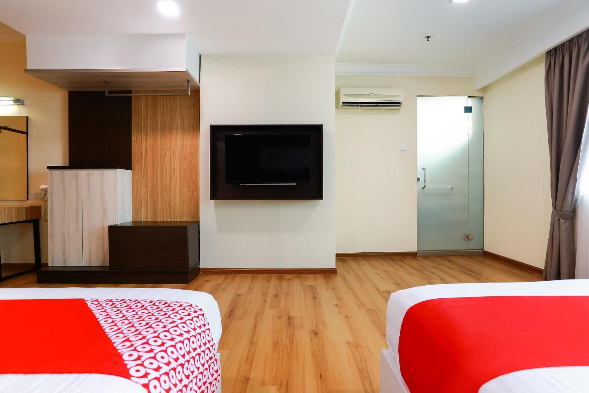 Collection O Hotel Super Cowboy Malacca Exteriér fotografie