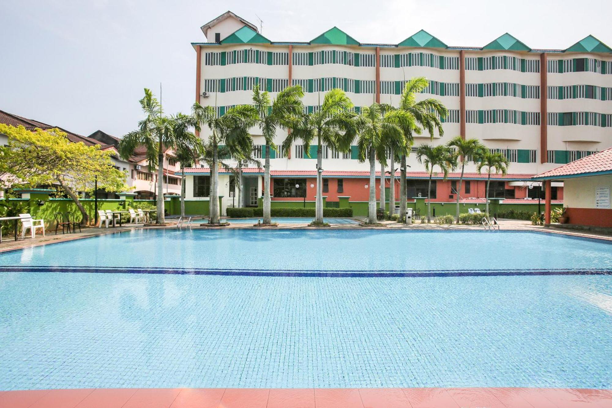 Collection O Hotel Super Cowboy Malacca Exteriér fotografie