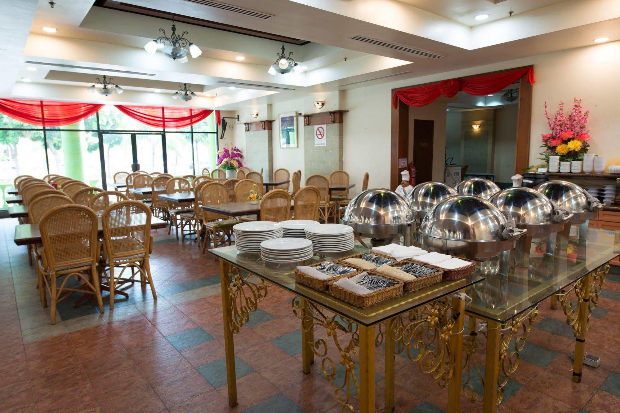 Collection O Hotel Super Cowboy Malacca Exteriér fotografie